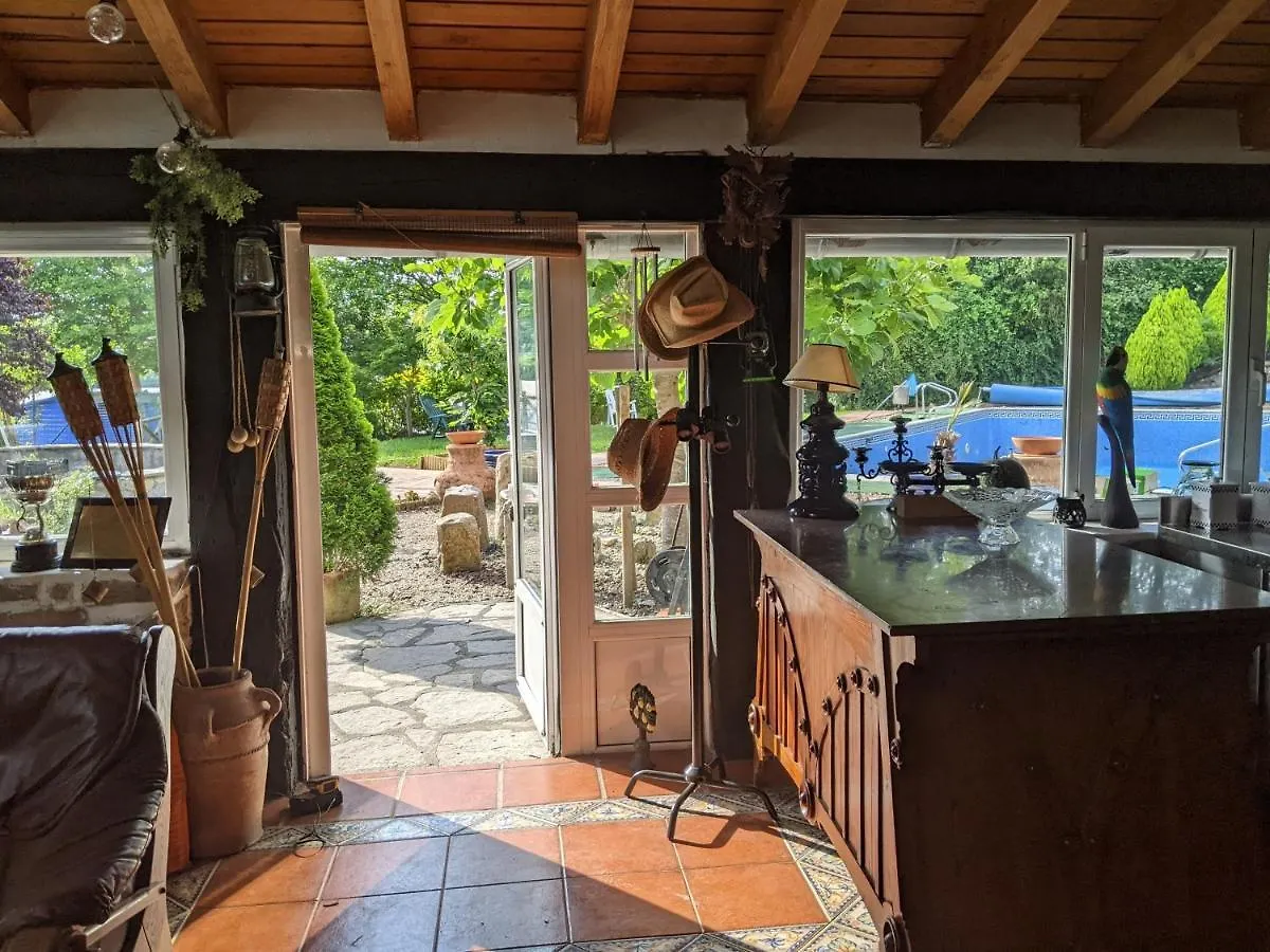 Casa Rural Bilbao Caserio Gondra Alquiler Habitaciones Mungia 0*,  Ισπανία